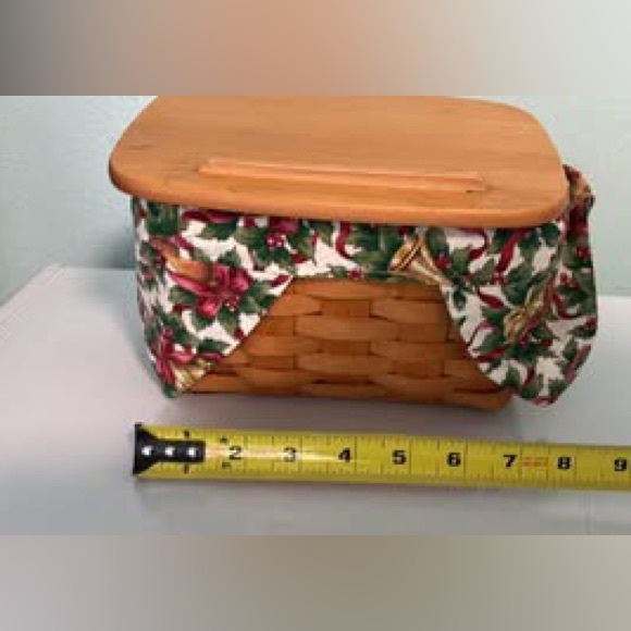 Longaberger Recipe box with cloth Holiday Fabric liner and plastic insert liner - Picture 3 of 6